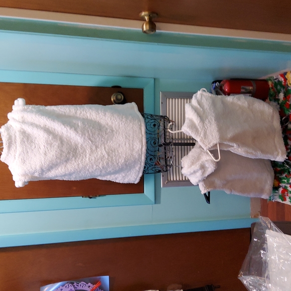 Lost Sheep  Vests - Picture 2 of 6